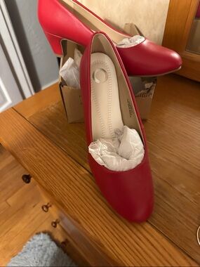 Classic Red Mid-Heel Pumps by